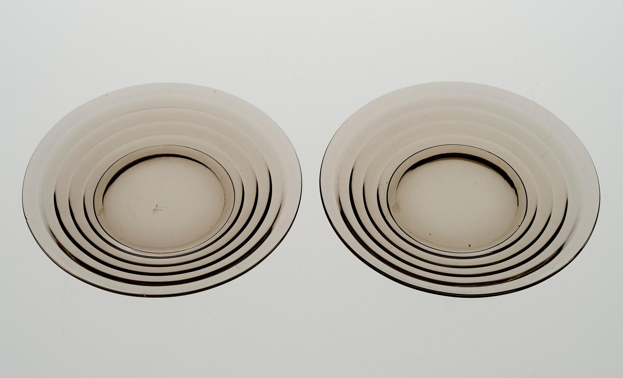 A collection of 20 glass tableware "Böljeblick" for Karhulan Lasitehdas, Finland, 1930-1940s.