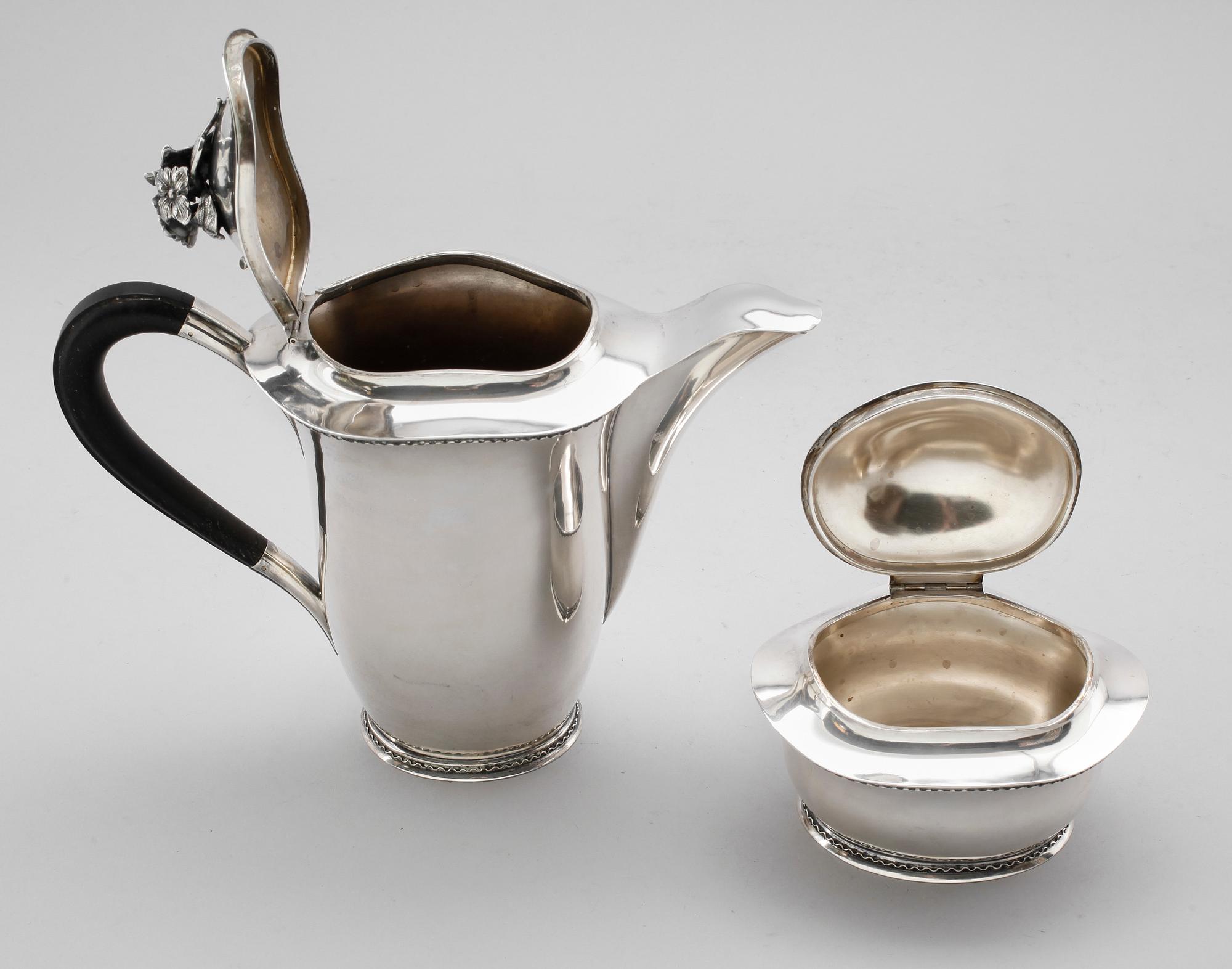 KAFFESERVIS, 3 delar, silver, Eric Råström, Stockholm 1939. Total vikt ca 1194 g.