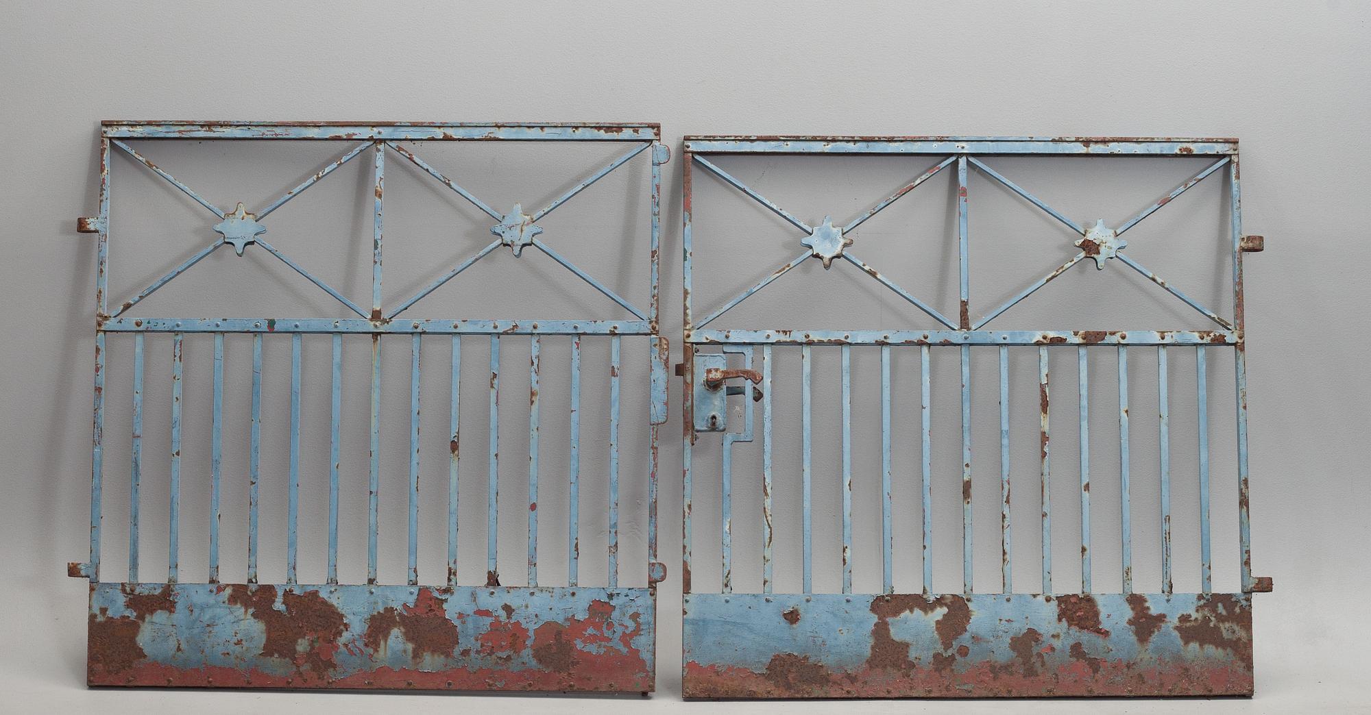 GRINDAR, ett par, järn, 1800/1900-tal.