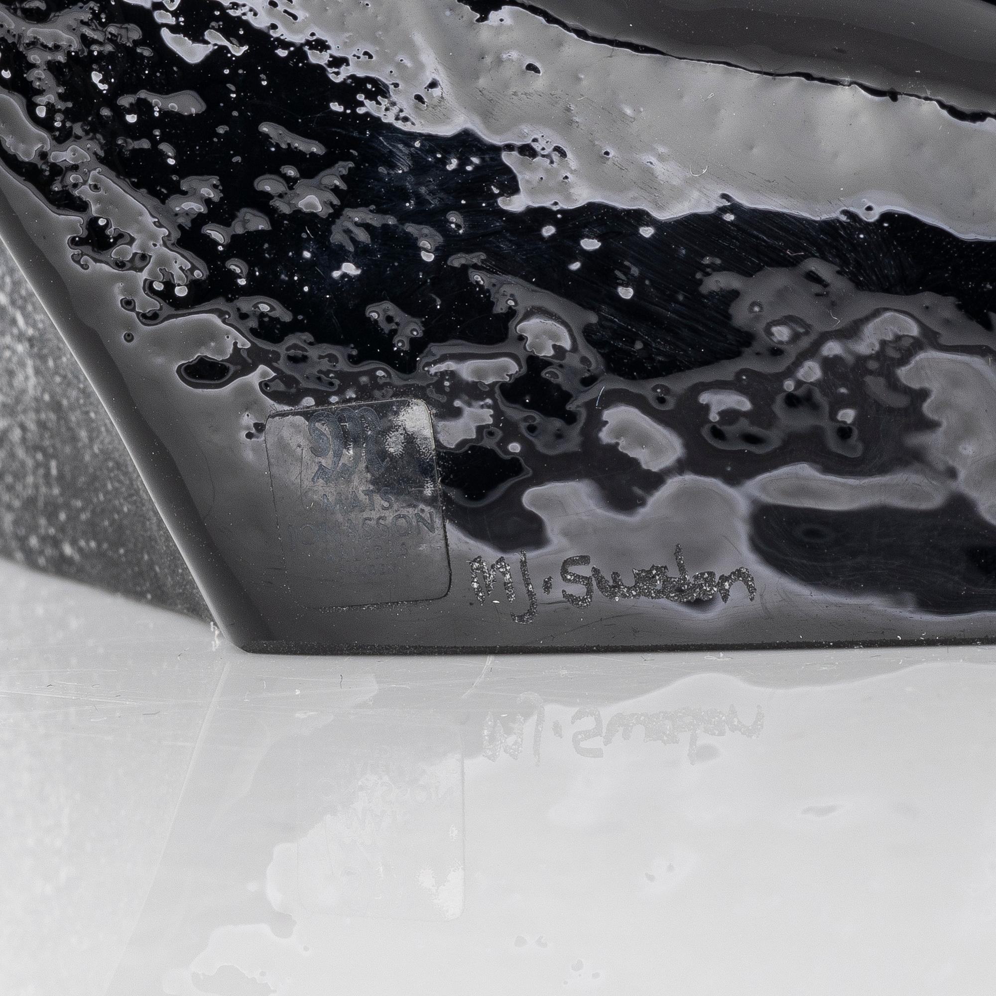 Mats Jonasson, a cup and two glass scukptures, "Safari", Målerås, Sweden.