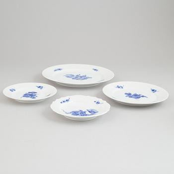 A 103 piece porcelain service, 'Blå blomst', Royal Copenhagen, Denmark.