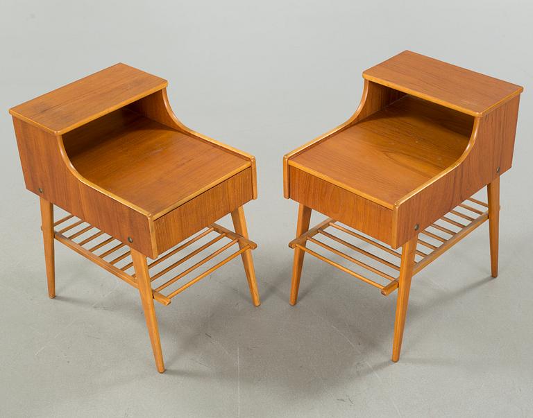 A pair of bedside tables from Ferdinand Lundquist, Gothenburg, ca mid 20th century.