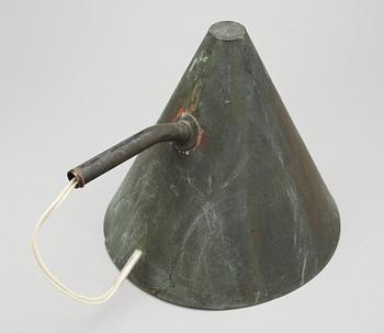 VÄGGLAMPOR, ett par, koppar, för utomhusbruk, Hans Agne Jakobsson, Markaryd.