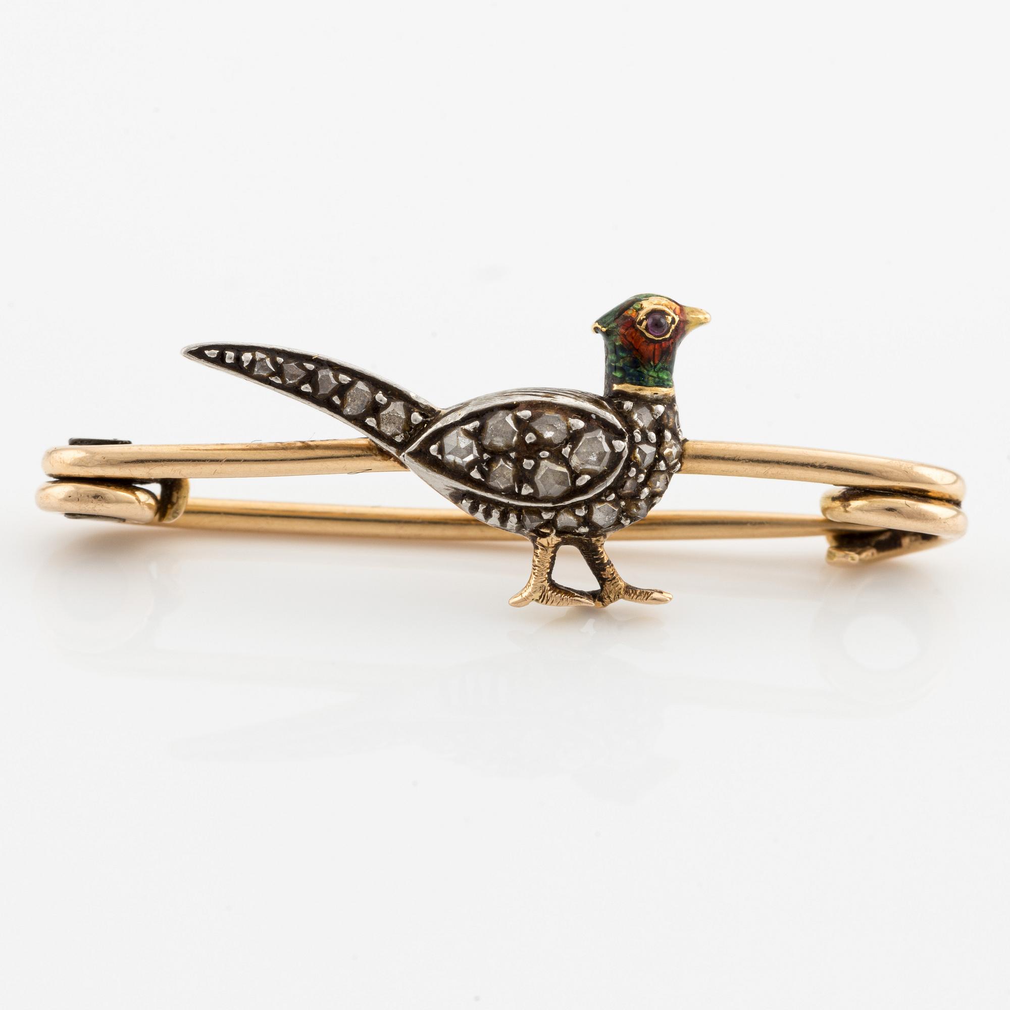 Brosch, i form av fasan, guld och silver med rosenslipade diamanter och emalj.