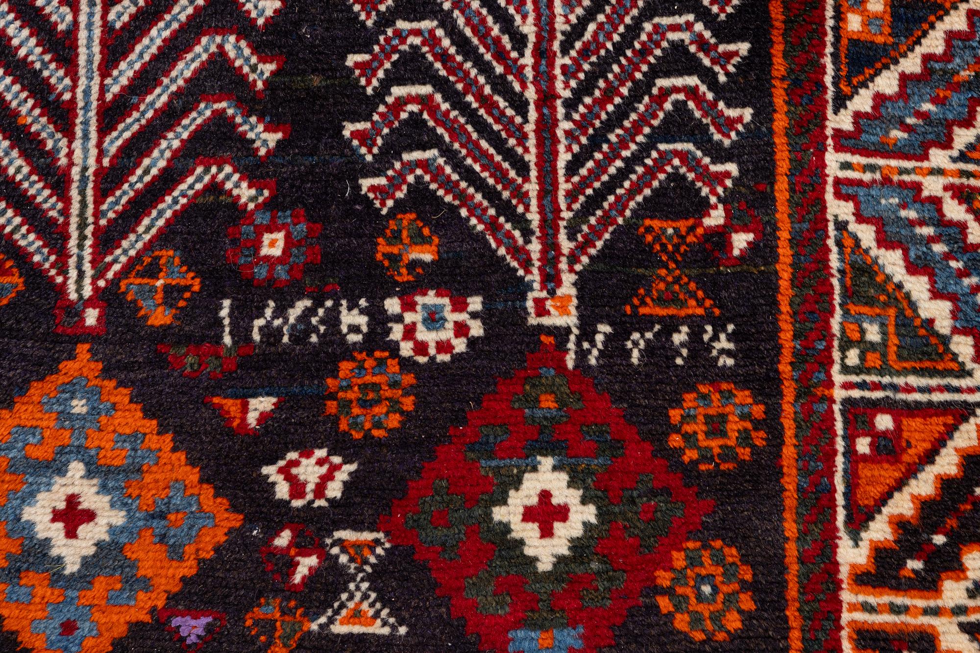 Matta, Kaukasus, ca 200 x 113 cm.