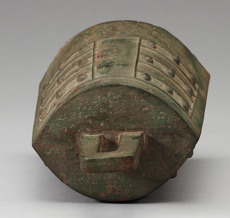 A archaistic bronze bell, presumably Ming dynasty (1368-1644).