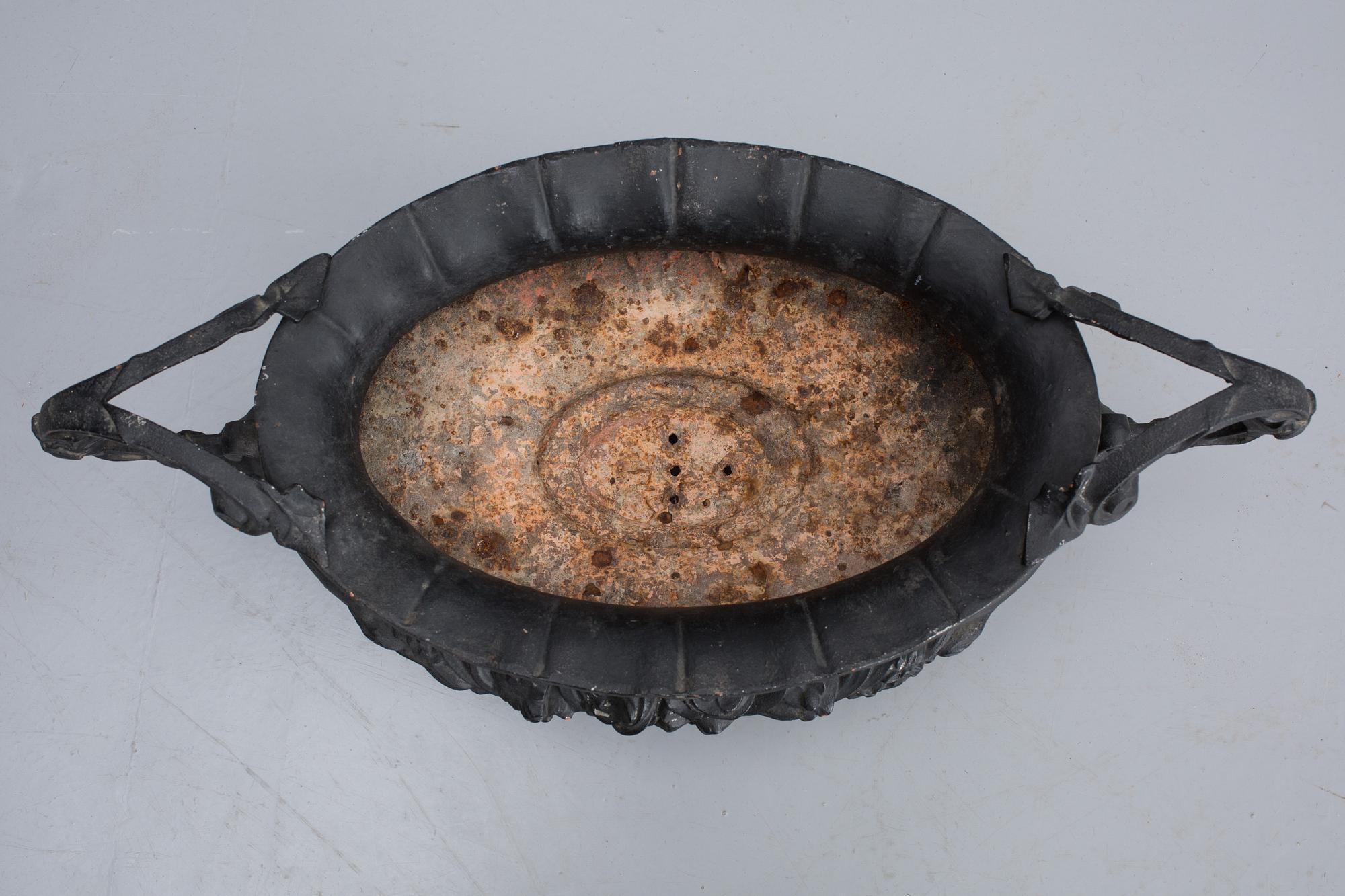 TRÄDGÅRDSURNA/JARDINIERE, gjutmetall, Huseby Bruk.