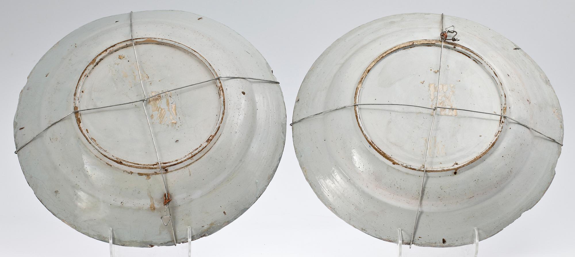 FAT, 2 st, fajans, troligen 1700-tal.