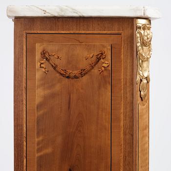 A Gustavian secretaire by George Haupt.