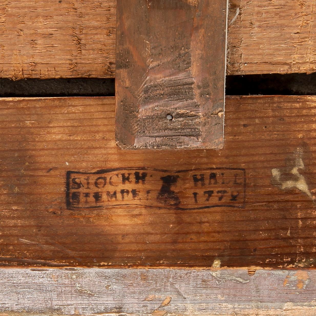 SPEGEL, av Samuel Bomansson (mästare i Stockholm 1756-71, änkan drev verkstaden till 1780-talet). Transition.