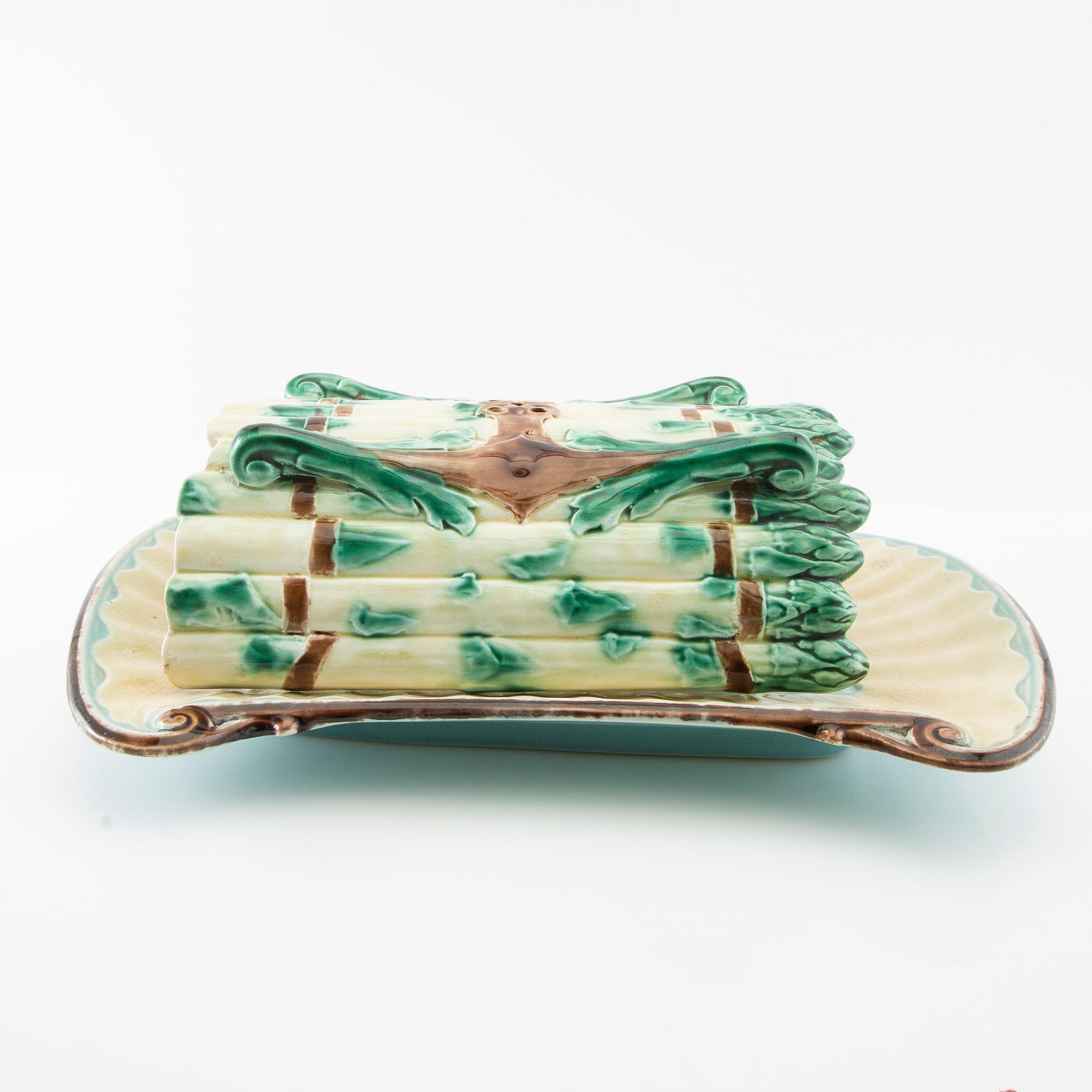 Asparagus dish, Gustavsberg, circa 1900, faience.