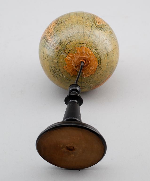 JORDGLOB, miniatyr, Erd-Globus, Berlin, 1900-talets första hälft.