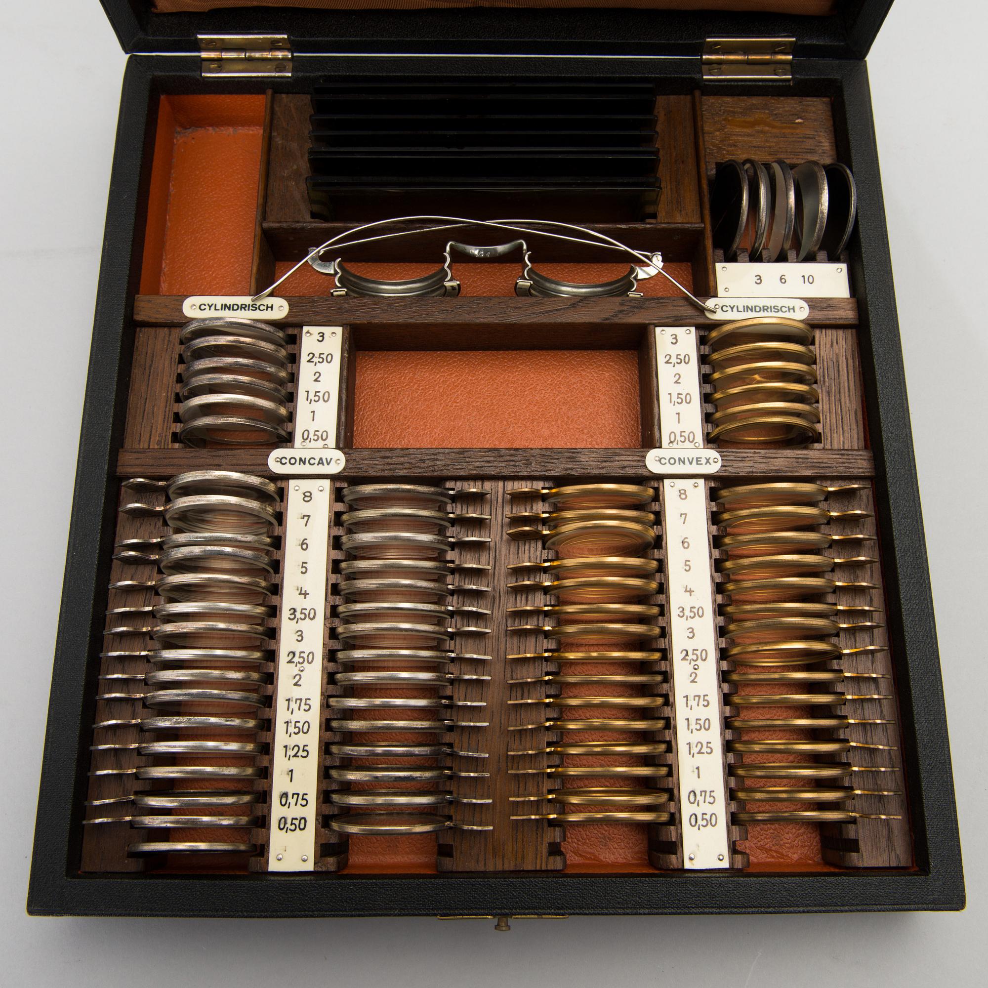 INSTRUMENT FÖR OPTIKER, Nitsche & Günther, Optische Werke A-G, Rathenow Tyskland 1900-talets mitt.