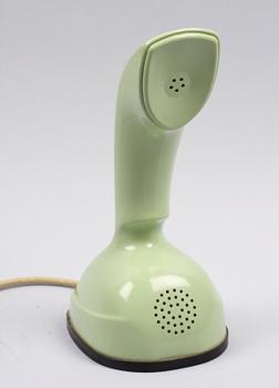 TELEFON. "Ericofonen", s.k. Kobra. Formgiven av Blomberg, Lysell och Thames. 1953-1954.