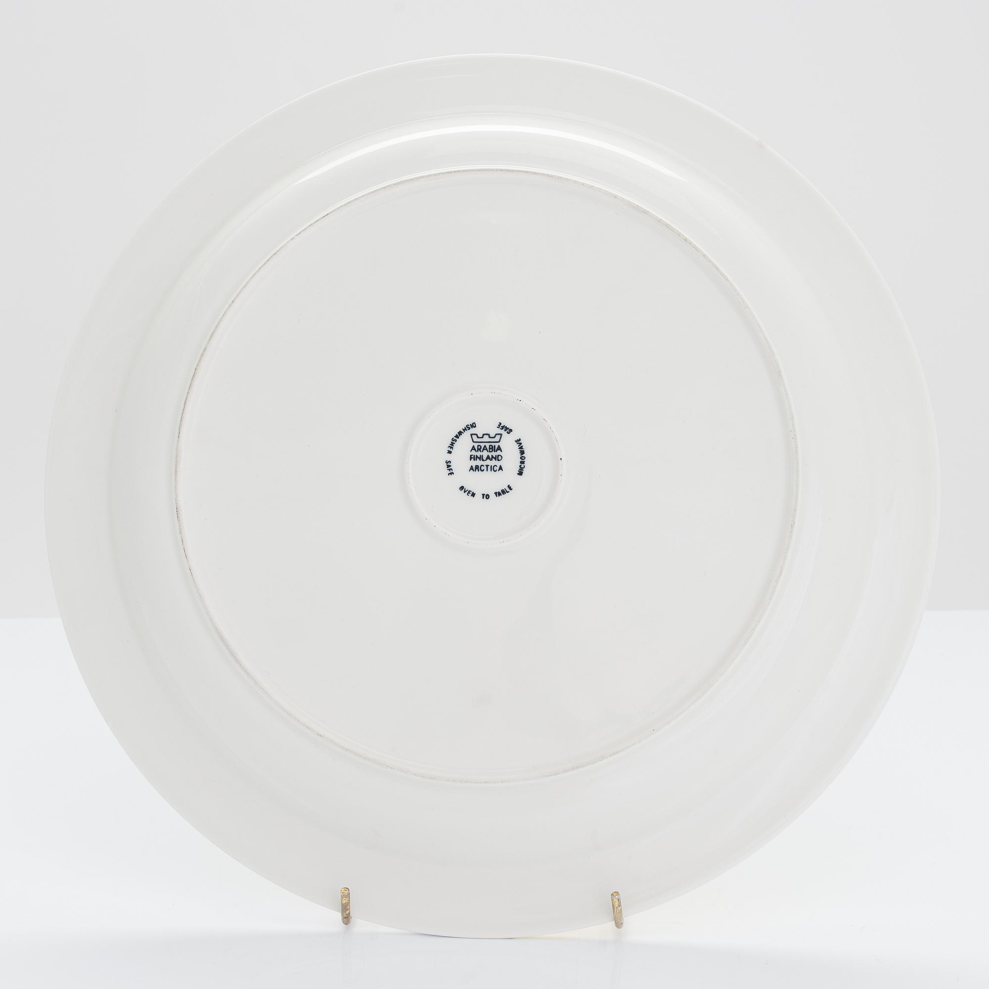 Inkeri Leivo and Dorrit von Fieandt, a 32-piece 'Arctica Poetica' porcelain tableware set, Arabia 1990s.