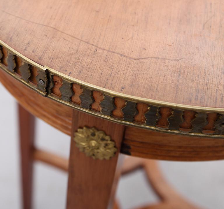 BORD, gustaviansk stil, 1900-talets första hälft.