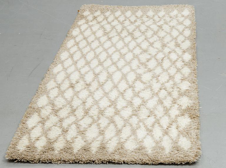 Gunilla Lagerhem Ullberg, a runner, "Olivia", tufted, ca 253,5-257 x 93-95 cm.