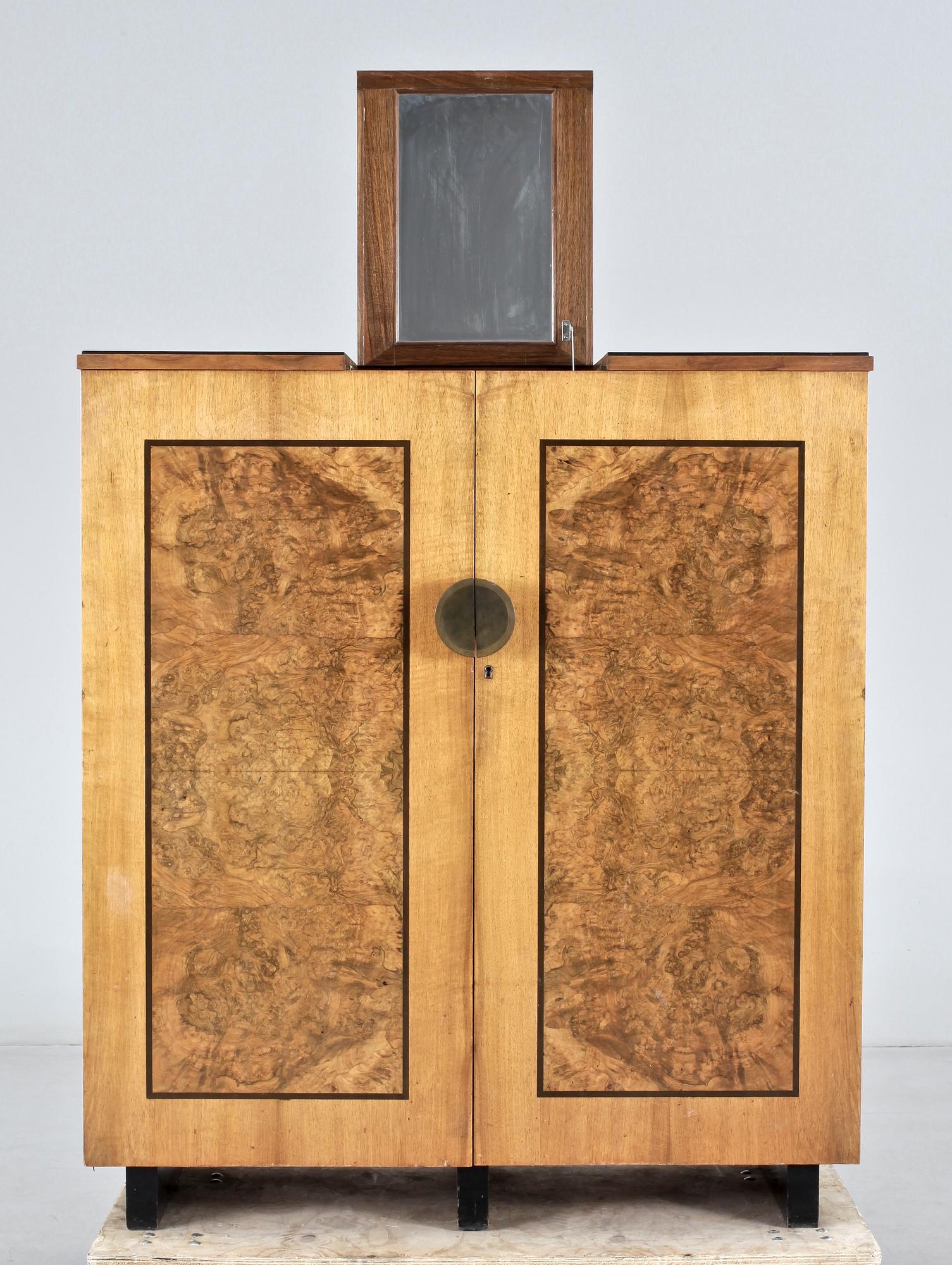 SKÅP, Erik Chambert för Chamberts Möbelfabrik, 1930-tal.