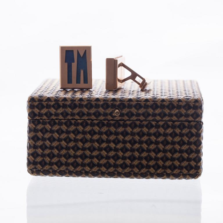 MANSCHETTKNAPPAR, 14K guld, spektrolit. Åbo 1972. Vikt totalt ca 30,4 g.