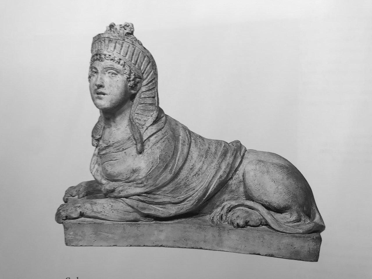 ELDHUNDAR, ett par, Louis XV, Frankrike, 1700-talets mitt, sfinxer efter design attribuerad Nicolas Coustou (1658-1733).