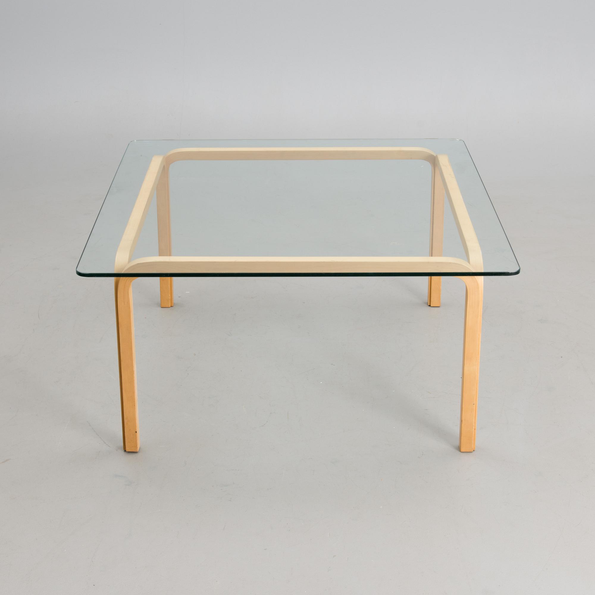 ALVAR AALTO, sohvapöytä, malli Y805, Artek 1980-luku.