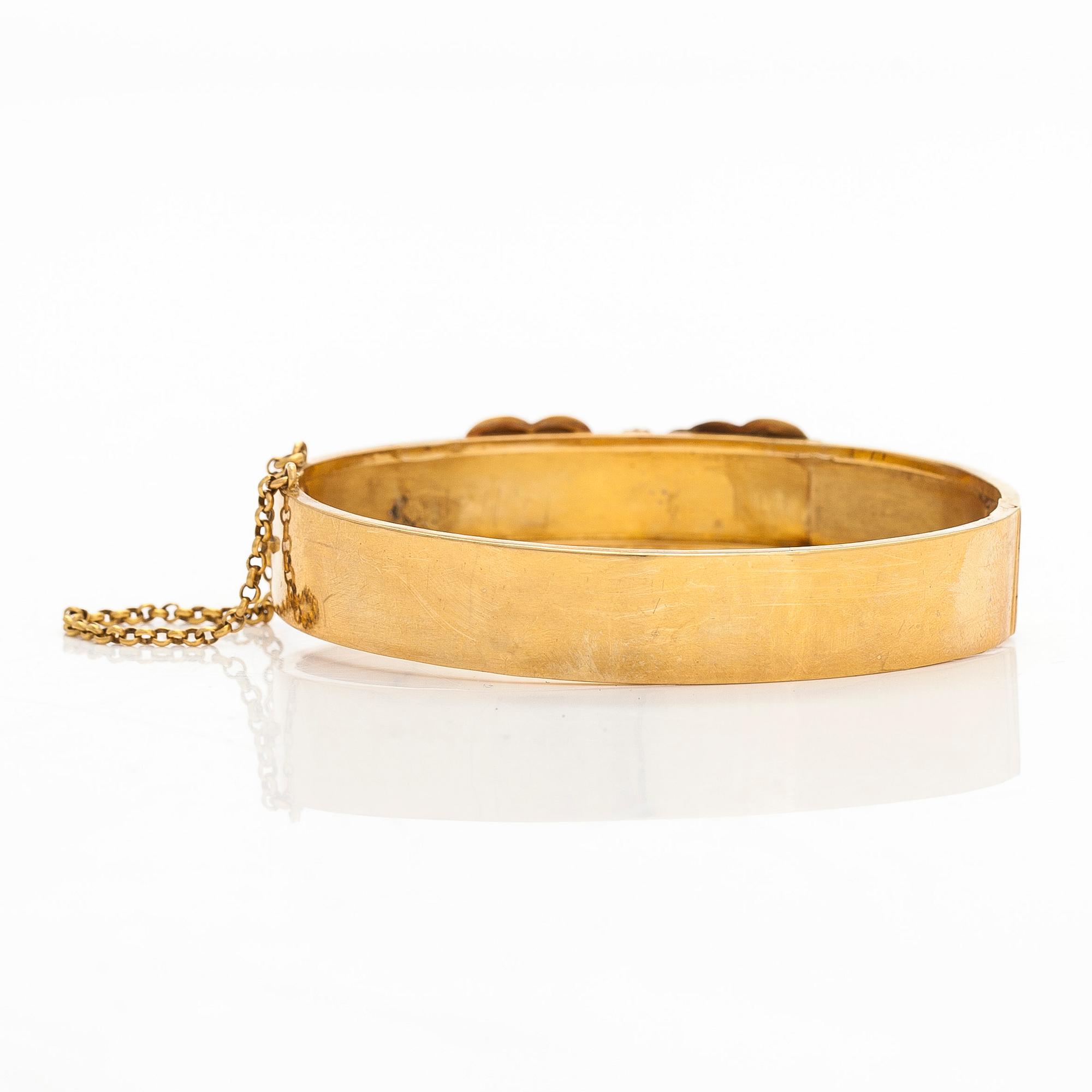 Gustav Lindell/Kustaa Hiekka, Rannekoru, 18K kultaa, puolihelmiä, Tampere 1889.