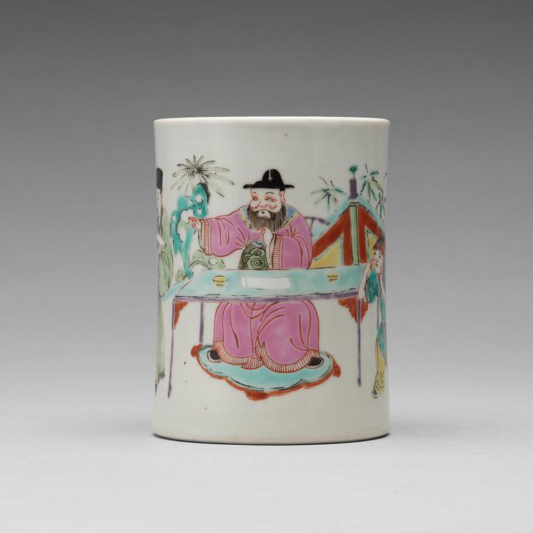 A famille rose brush pot, Qing dynasty, Yongzheng (1723-35).