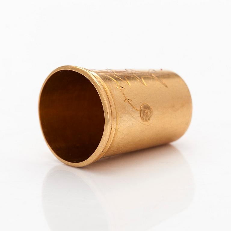 Sormustin, 18K kultaa, Suomen Kultaseppä Oy, Turku 1923.