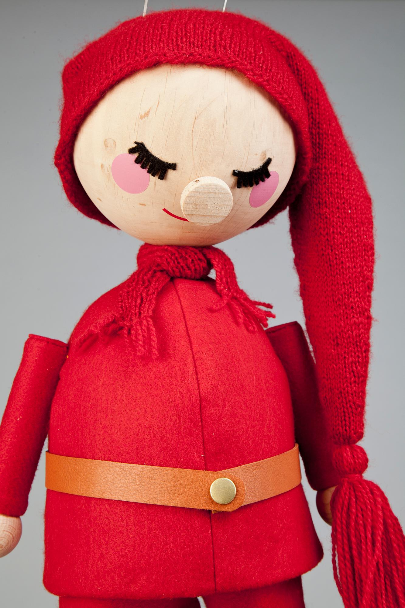 NISSE SNARK MED STEGE, NK 2014, JoAnn Tan Studio.