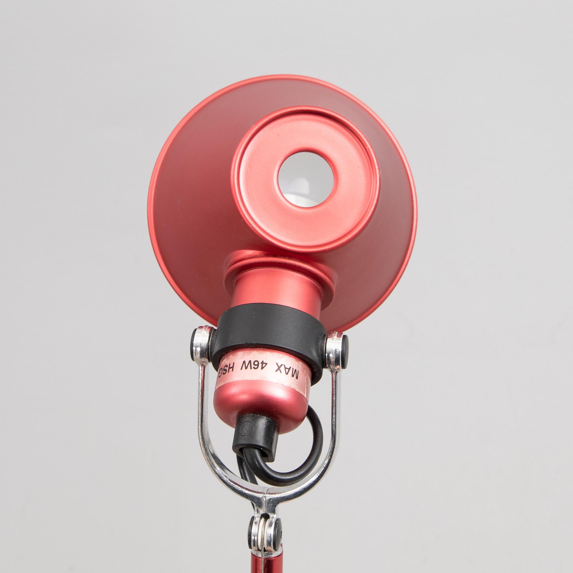 Michele De Lucchi & Giancarlo Fassina, bordslampor"Skrivbordslampor ett par, "Tolomeo" Artemide Italien.