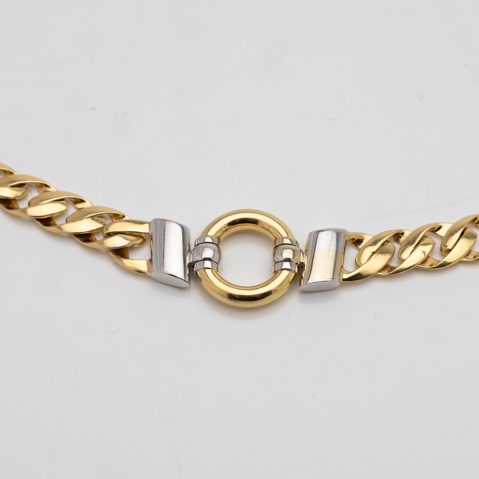 18K gold necklace with diamonds.