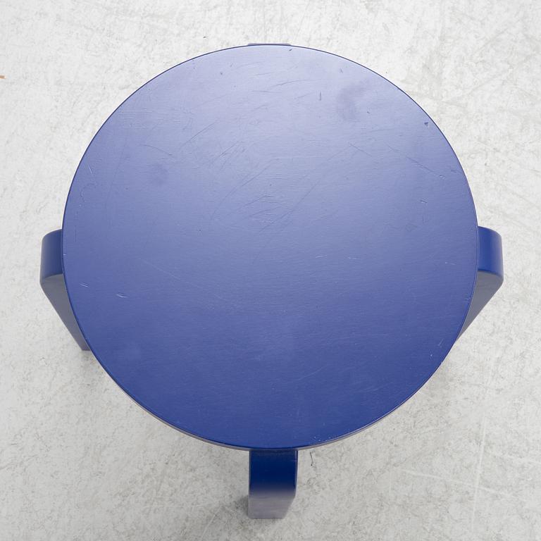 Alvar Aalto, pallar, 3 st, modell 60, Artek, Finland 2011.