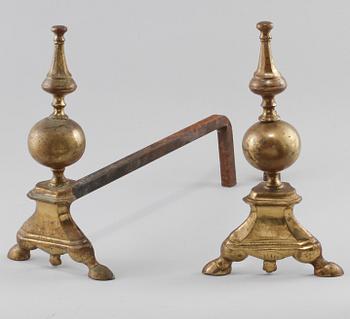 ELDHUNDAR, ett par, mässing och gjutjärn, barockstil, runt sekelskiftet 1900.