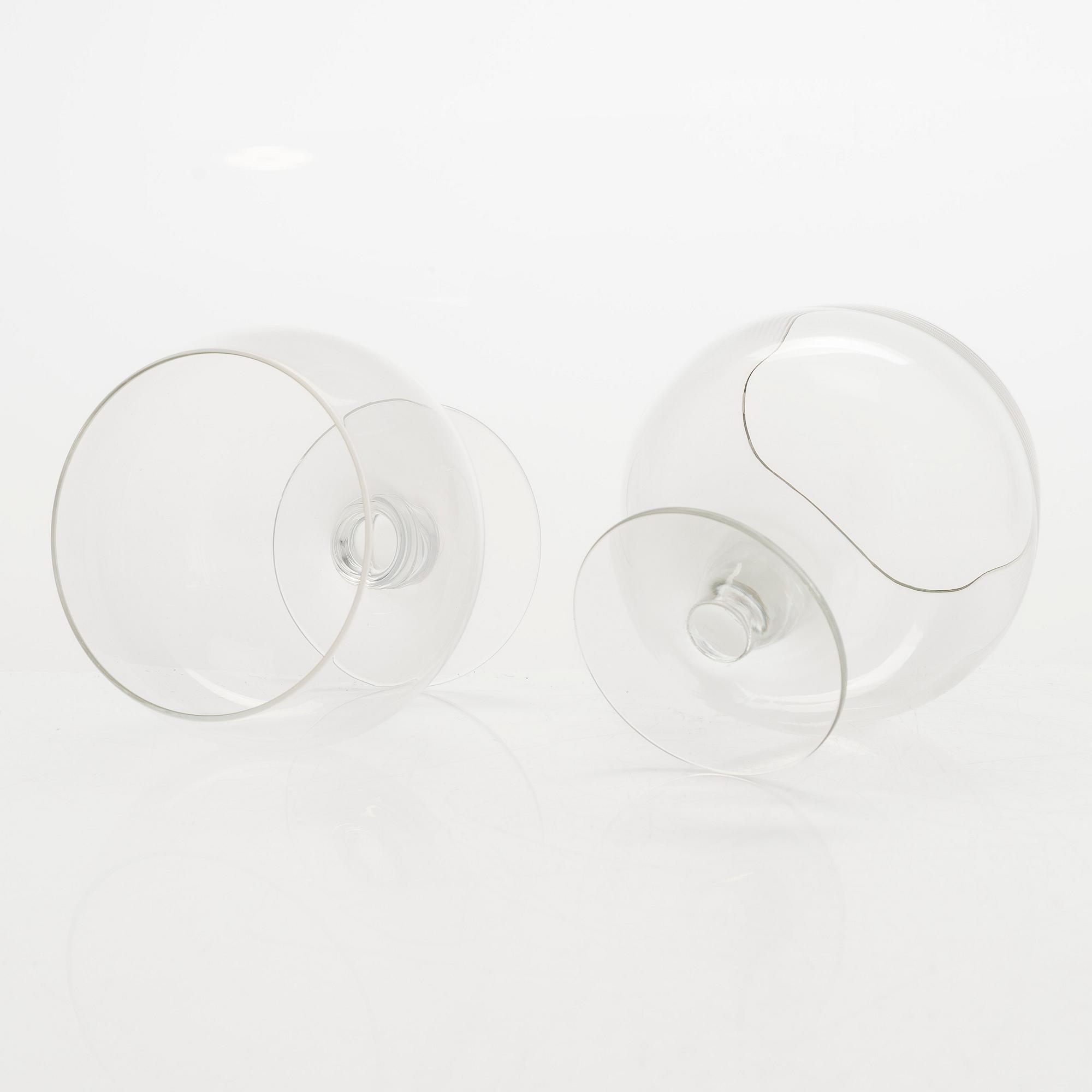 Saara Hopea, a set of 8 caviar bowls, model 1331, Nuutajärvi Notsjö. Designed in 1953.