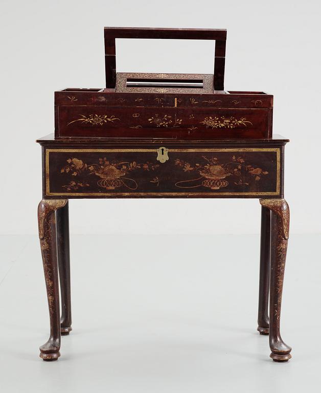 A lacquered 'bonnehur de jour' export table, Qing dynasty, Qianlong (1736-95).