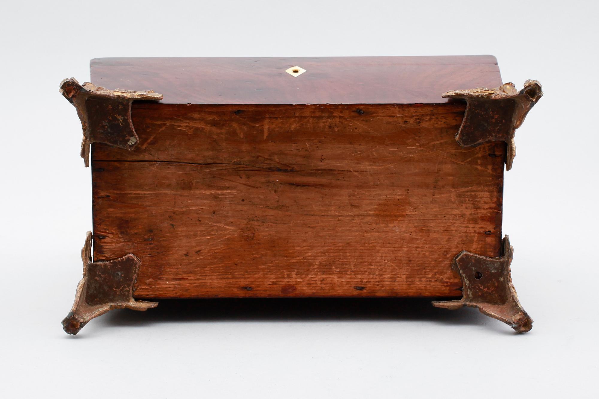 SKRIN, mahogny, England, 1800-talets andra hälft.