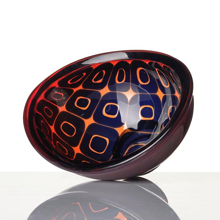 Sven Palmqvist, a "double" ravenna glass bowl, Orrefors 1953, no 530.