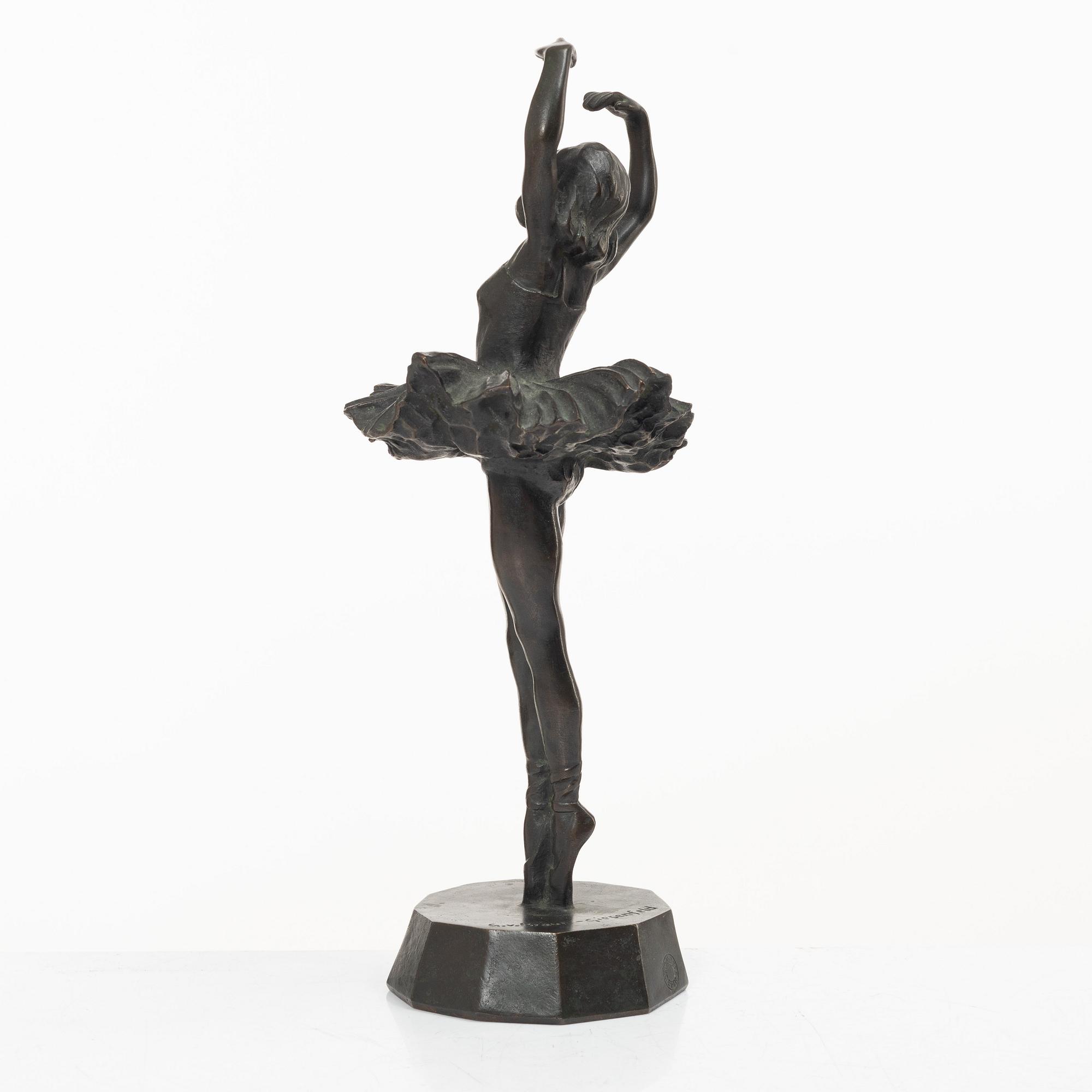 Greta von Braun-Gisenfeld, Dancer.