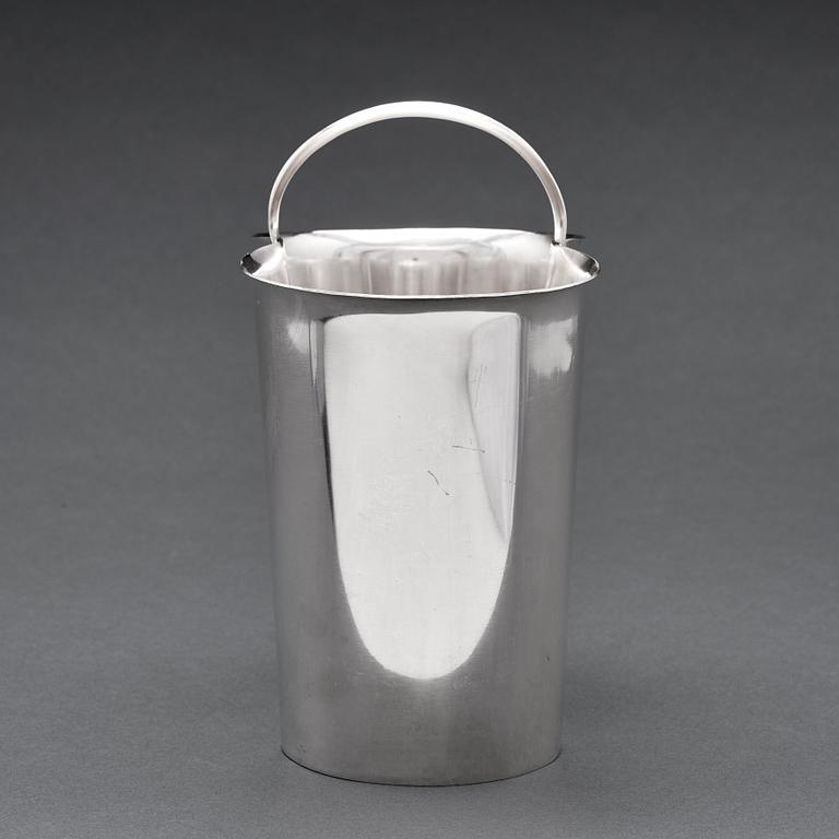 Elon Arenhill, a sterling champagne cooler, Elona, Malmö 1992.