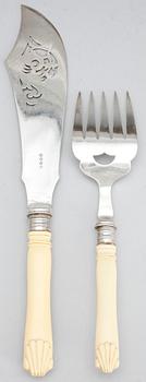 SERVERINGSBESTICK, 2 st, silver, W Yates, Sheffield, 1905.