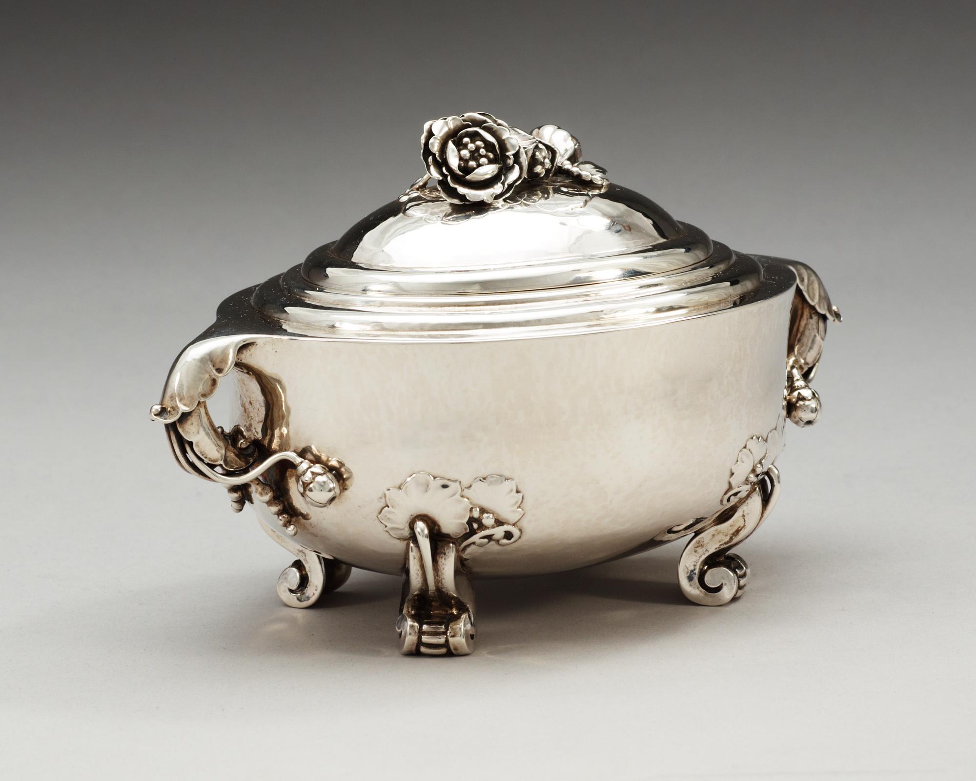 A Georg Jensen bonbonnière, Copenhagen 1919-27,
