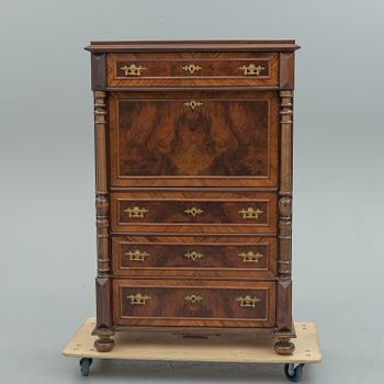 CHIFFONJÉ, nyrenässans, sent 1800-tal.