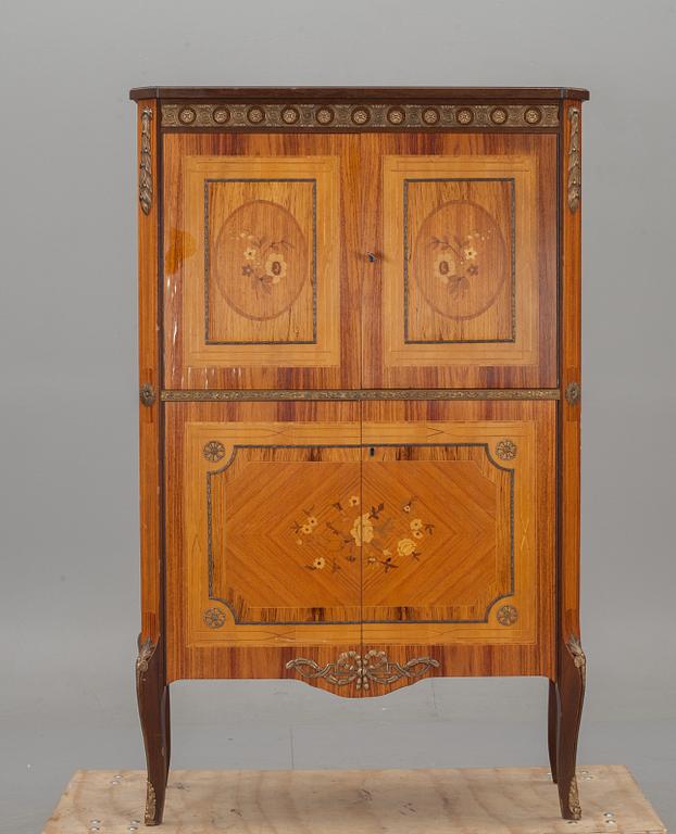 BARSKÅP, rokokostil, 1900-talets mitt.