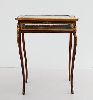 MONTERBORD, Louis XVI-stil, 1800-tal.