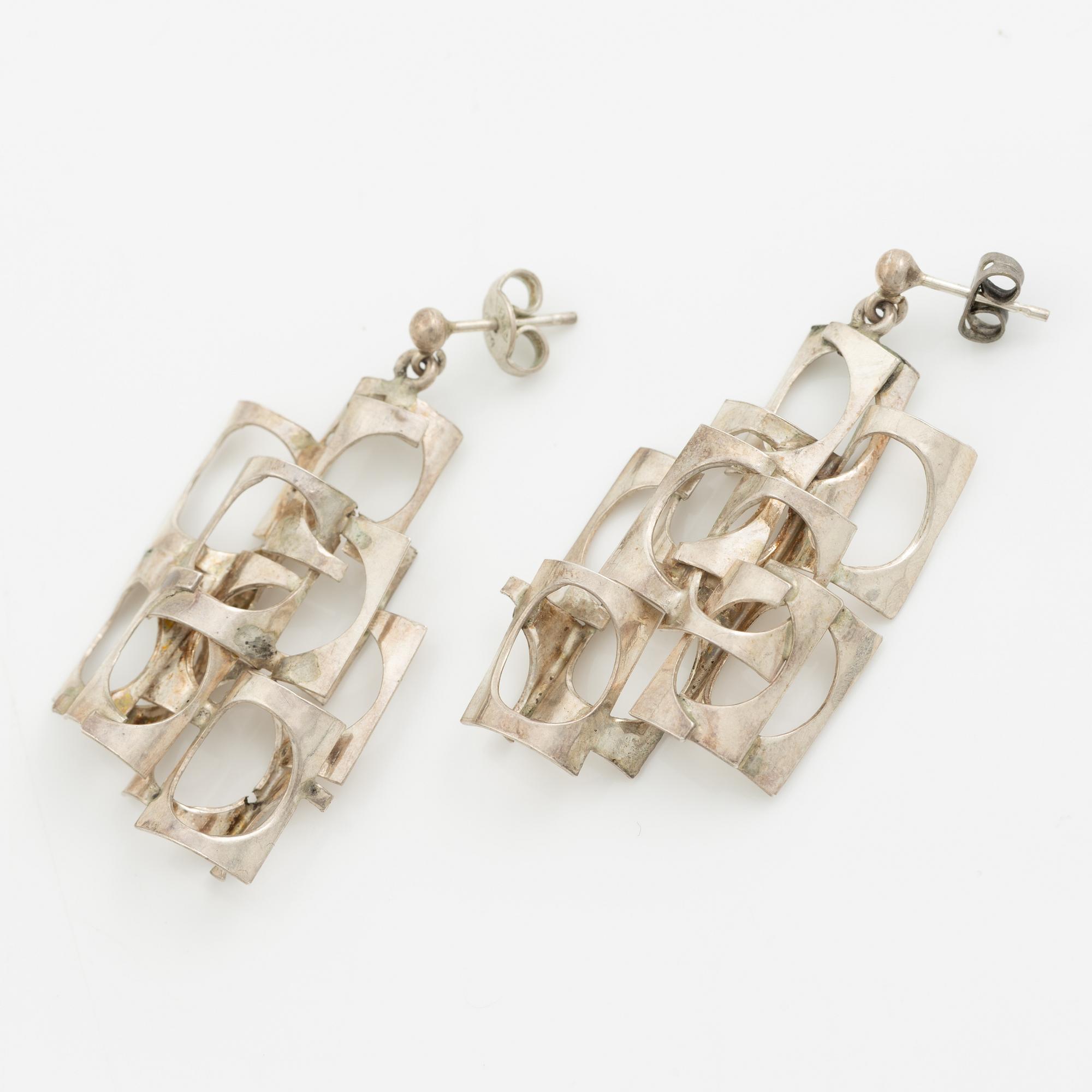 Rey Urban, örhängen, ett par, silver.