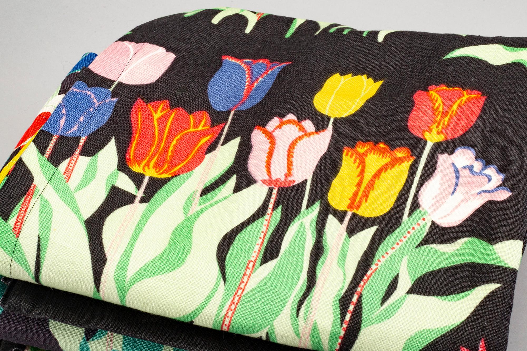 JOSEF FRANK gardiner 4 våder för Firma Svenskt tenn, linne.