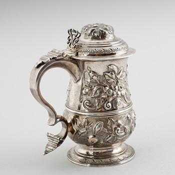 STOP, silver, IM, London 1769. Vikt ca 924 g.