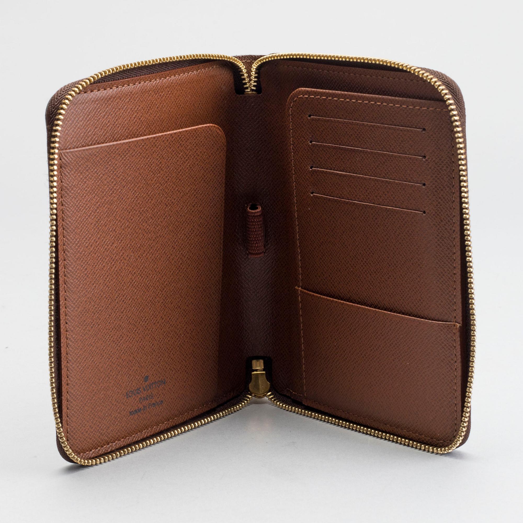 LOUIS VUITTON, passfodral.