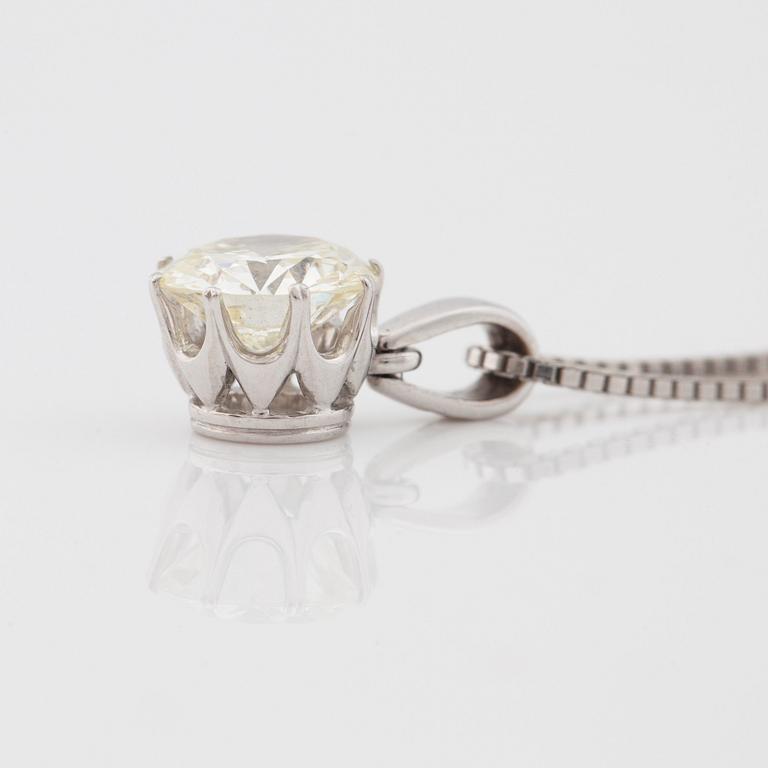 A circa 2.40 ct old cut diamond pendant with chain. Quality circa K-L/VVS-VS.
