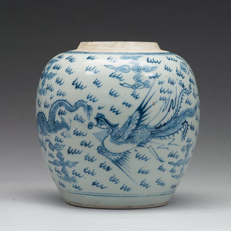 A blue and white phoenix and dragon jar, Qing dynasty, 18th Century.